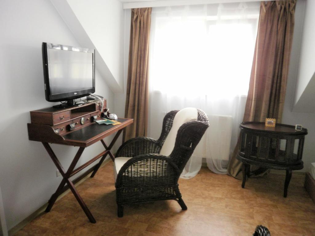 Stadtvilla Auerhahn Vöcklabruck Habitación foto